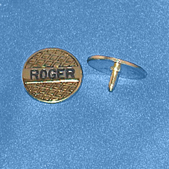 Personalized gold snap on divot tool